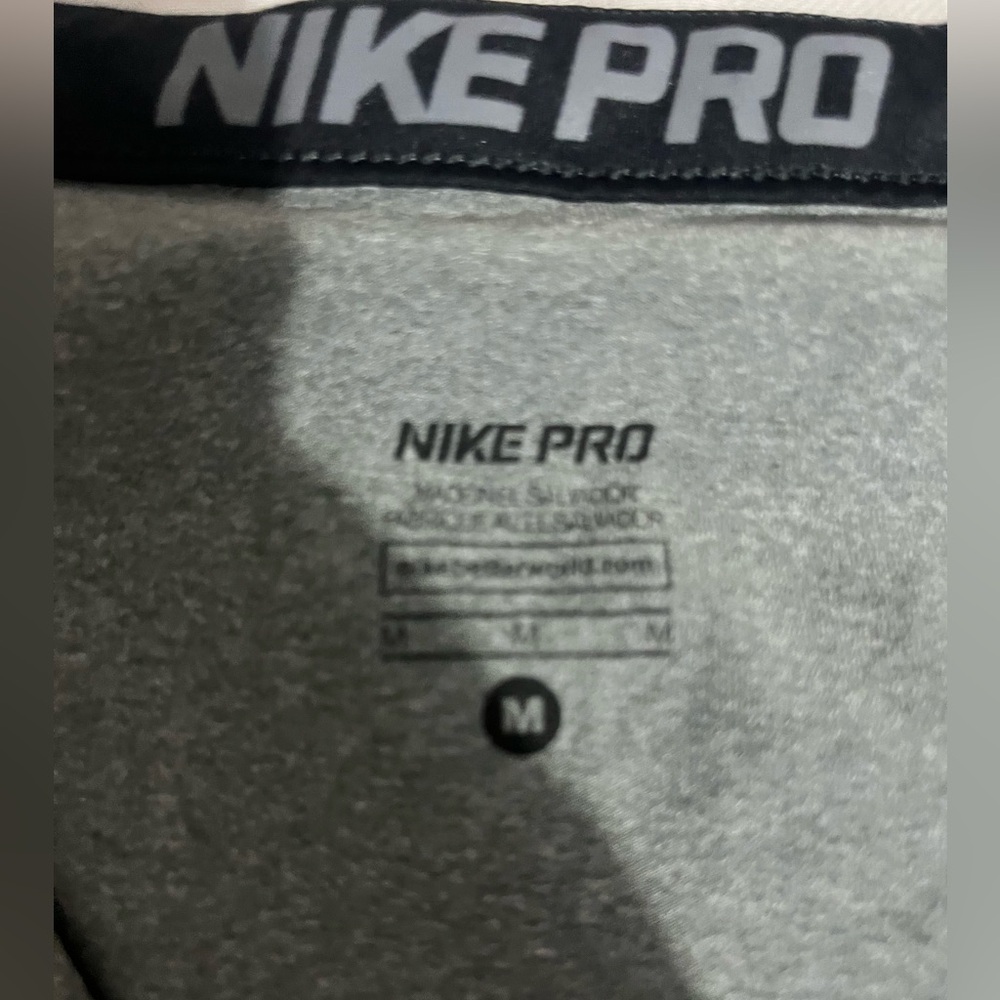 Nike pro